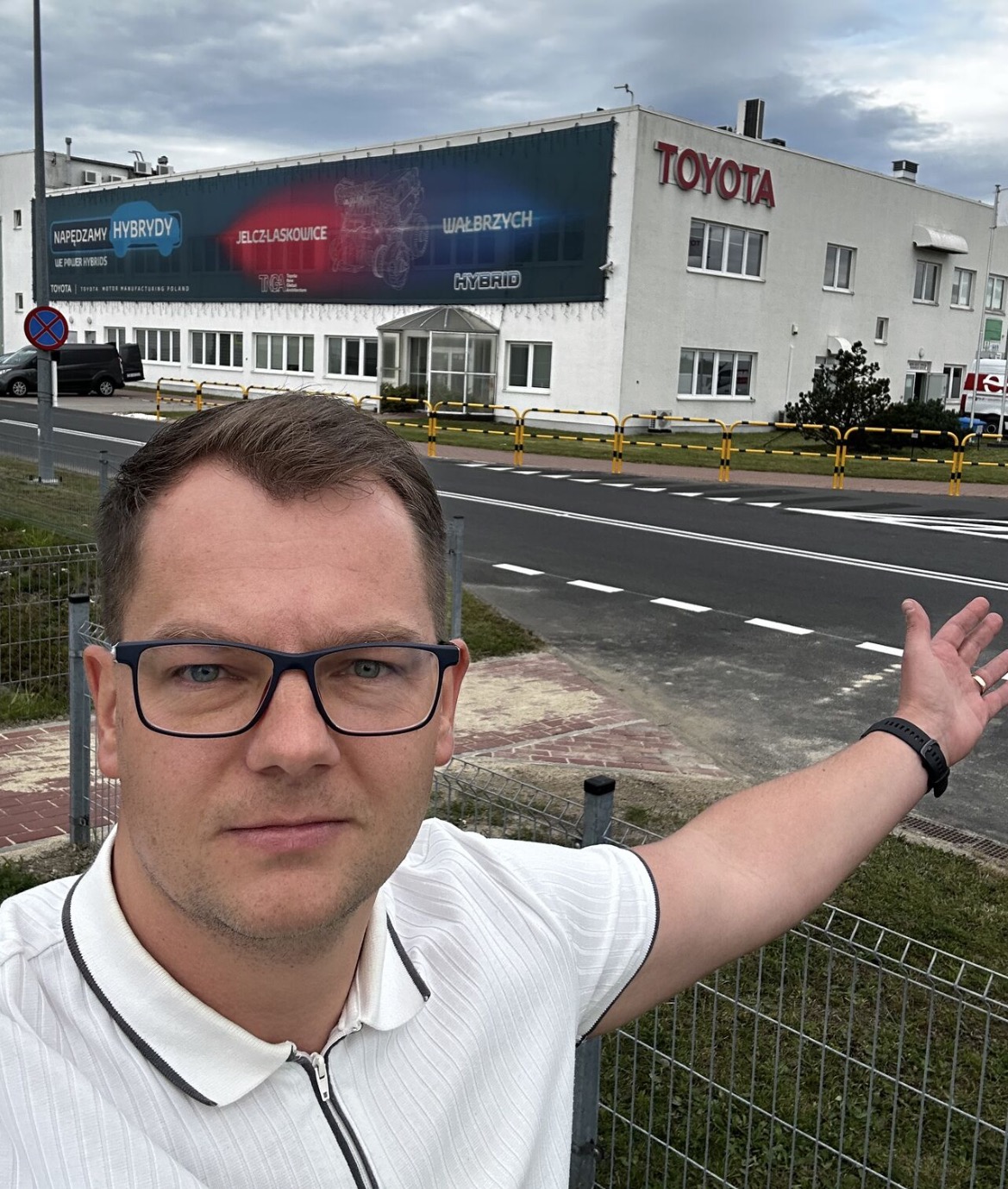 Krzysztof Kozłowski outside Toyota Motor Manufacturing Poland after a Problem Solving workshop